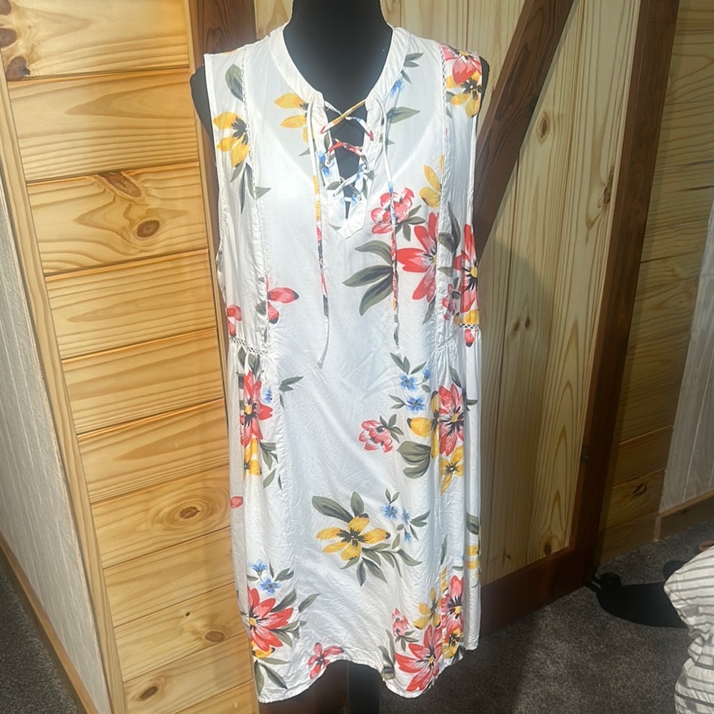 Old Navy Floral White Mini Dress V-Neck Sleeveless